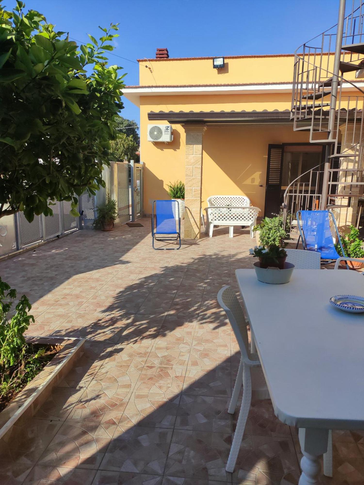 Casa Vacanze Nonna Tuzza Марсала Экстерьер фото